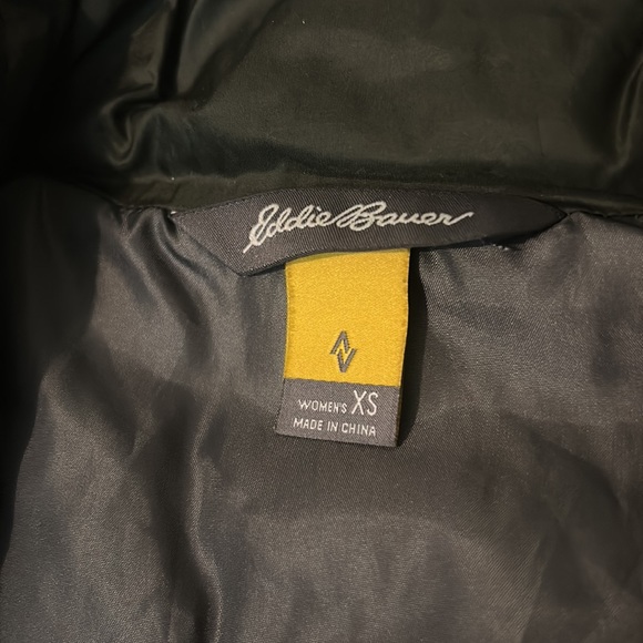 Eddie Bauer Vest - Picture 2 of 6